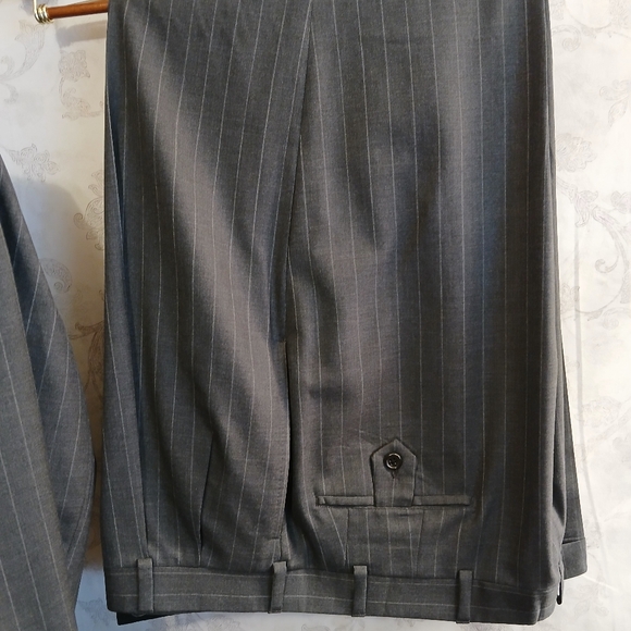 Vintage Tom James Ventura charcoal gray pinstripe double breasted 2 piece suit - Picture 8 of 14